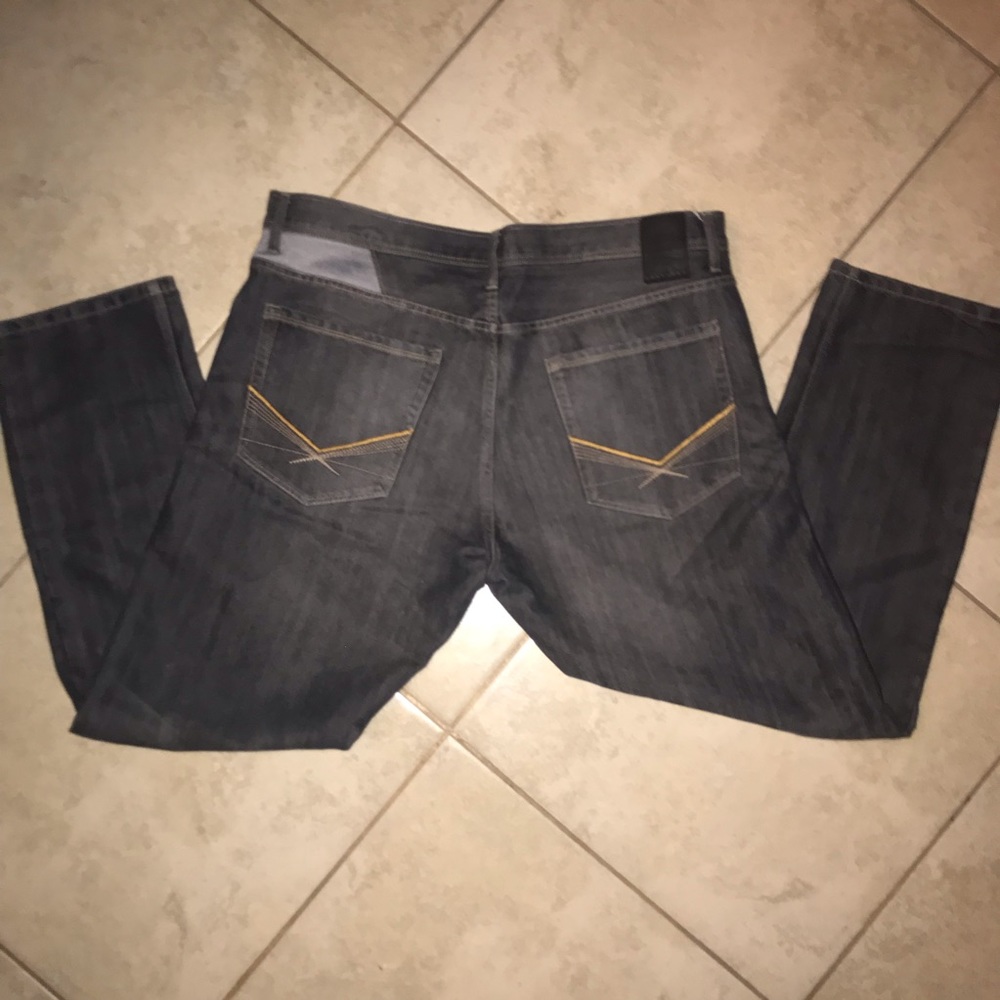 Jeans - Picture 2 of 3